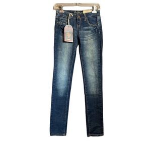 NWT! Amethyst low rise skinny jeans